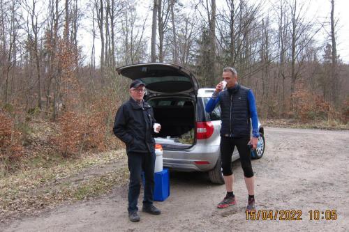 An der Gehegestraße, ca. 8 km nach dem Start vom Parkplatz am Himmelsberg, gab es wieder die von Heinz Weinreich betreute Teestation. 